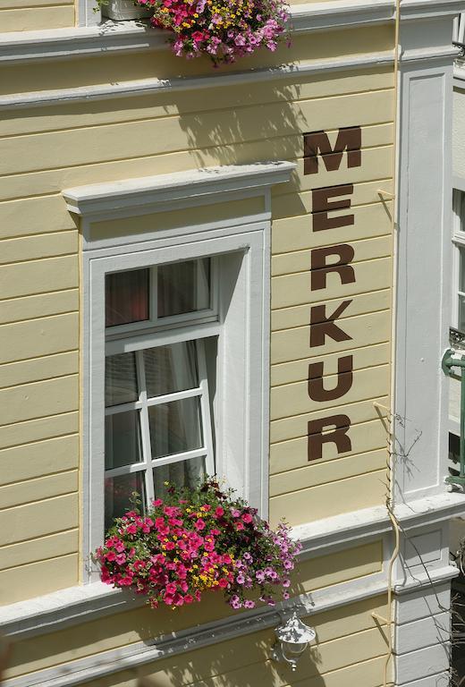 באדן-באדן Hotel Merkur מראה חיצוני תמונה